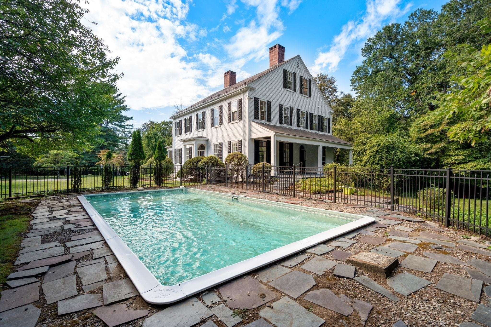 863 Boston Post Road