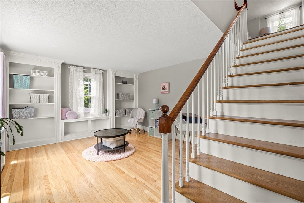 20 Mountain View St, South Hadley, MA, 20 Mountain View St, South Hadley, MA Photo #13