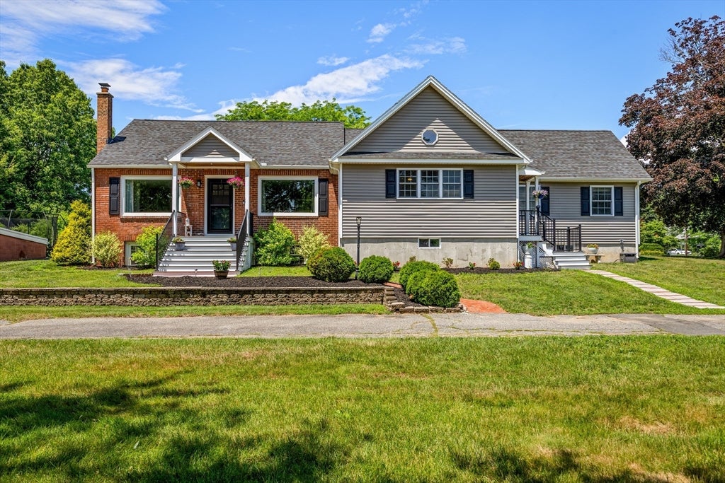 20 Mountain View St, South Hadley, MA, 20 Mountain View St, South Hadley, MA Photo #1
