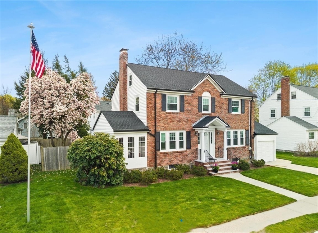 8 Myles Standish Rd