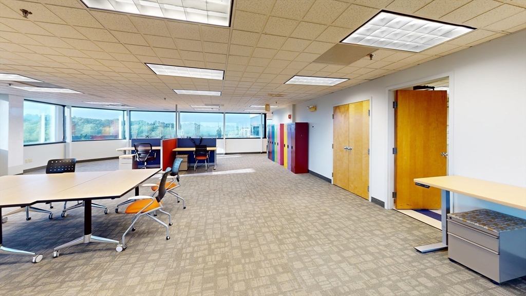 420 Lakeside Ave 401