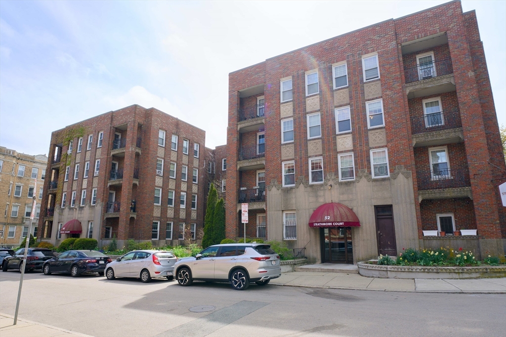 52 Strathmore Rd 44