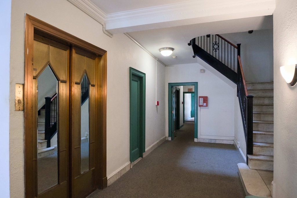 52 Strathmore Rd 44