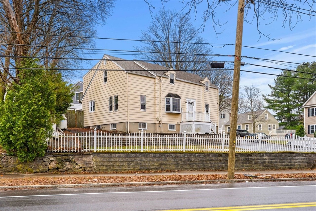 380 Cross Street