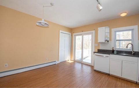 58 Hollis B Groton MA 01450