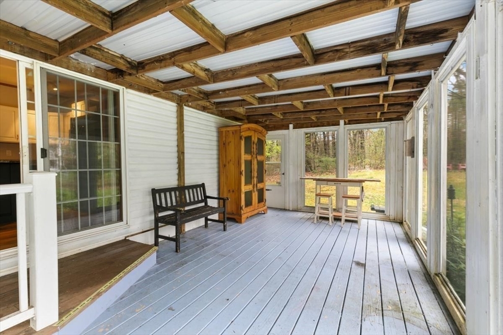 84 Forest Rd