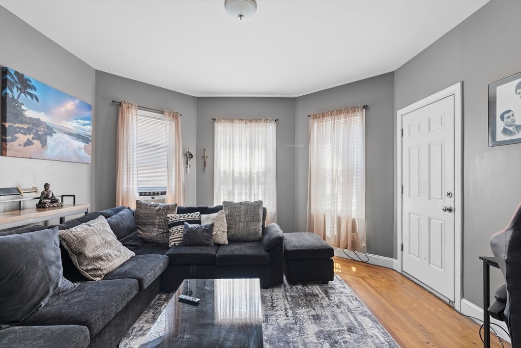 433 Cedar Grove St, New Bedford, MA, 433 Cedar Grove St, New Bedford, MA Photo #9