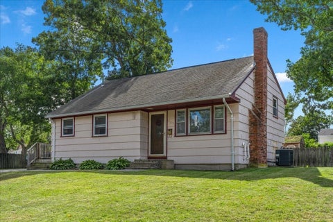 Photo of 105 Crestfield Dr, Brockton, MA 02302 (MLS # 73583127)