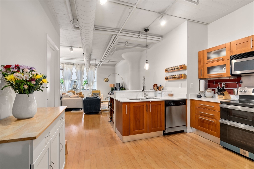 210 South St. 4-3