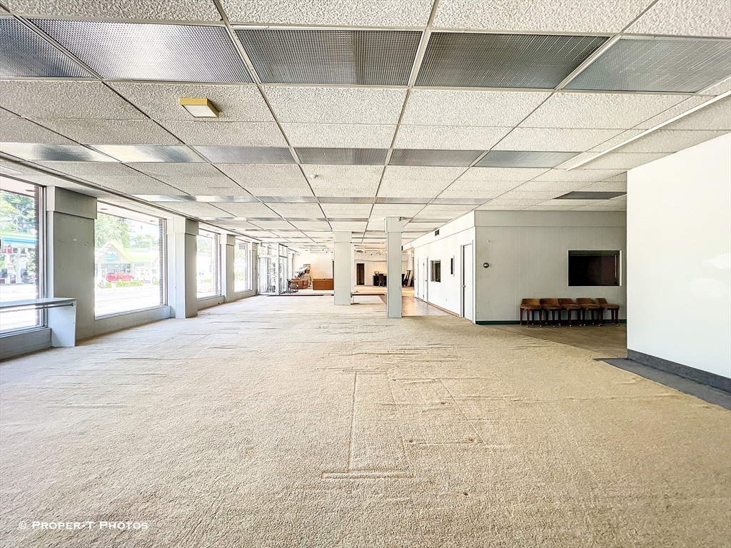 Photo 1 of 8 — 1594 Dwight St, Holyoke, MA 01040