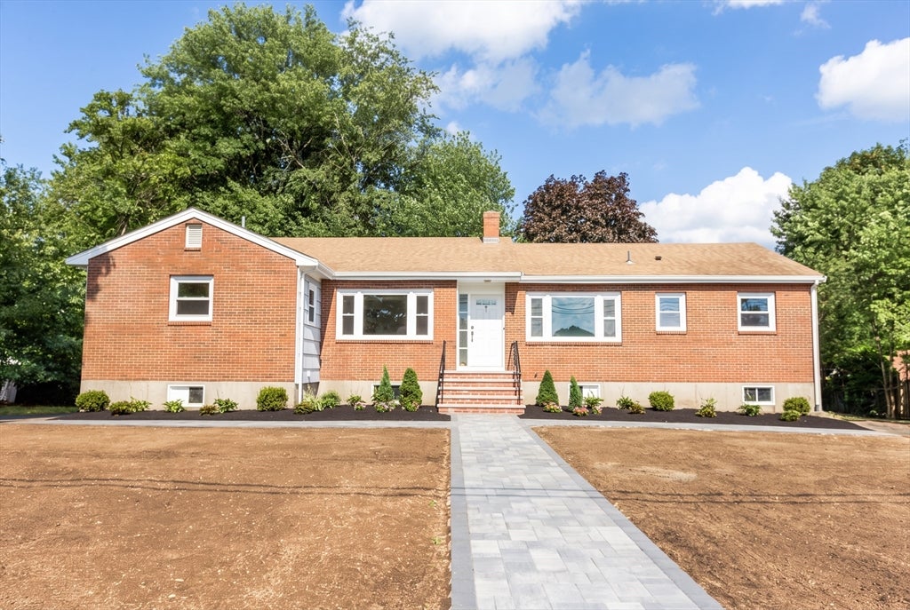 Photo of 10 Michael Rd, Randolph, MA