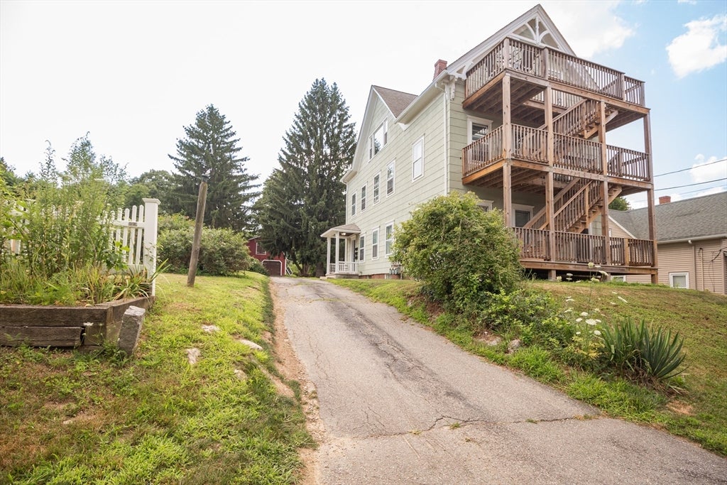 18 Steele St, Worcester, MA, 18 Steele St, Worcester, MA Photo #8