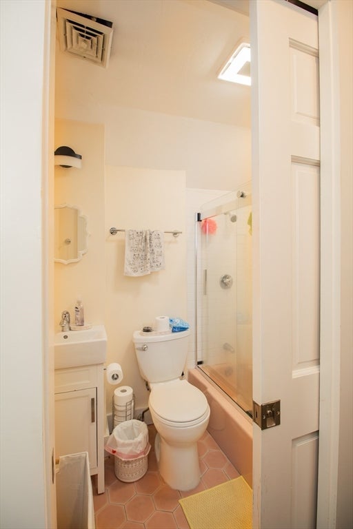 18 Steele St, Worcester, MA, 18 Steele St, Worcester, MA Photo #28