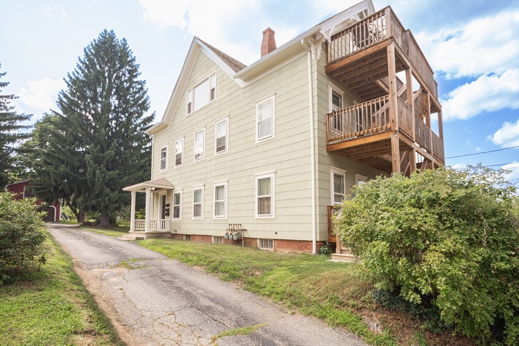 18 Steele St, Worcester, MA, 18 Steele St, Worcester, MA Photo #5