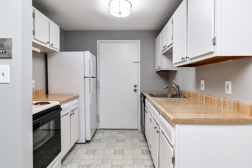 23 Village Rock Ln 22