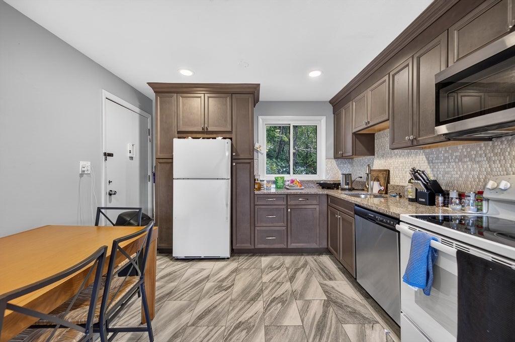 30 Jacqueline Road #20D, Waltham, MA, 30 Jacqueline Road #20D, Waltham, MA Photo #12