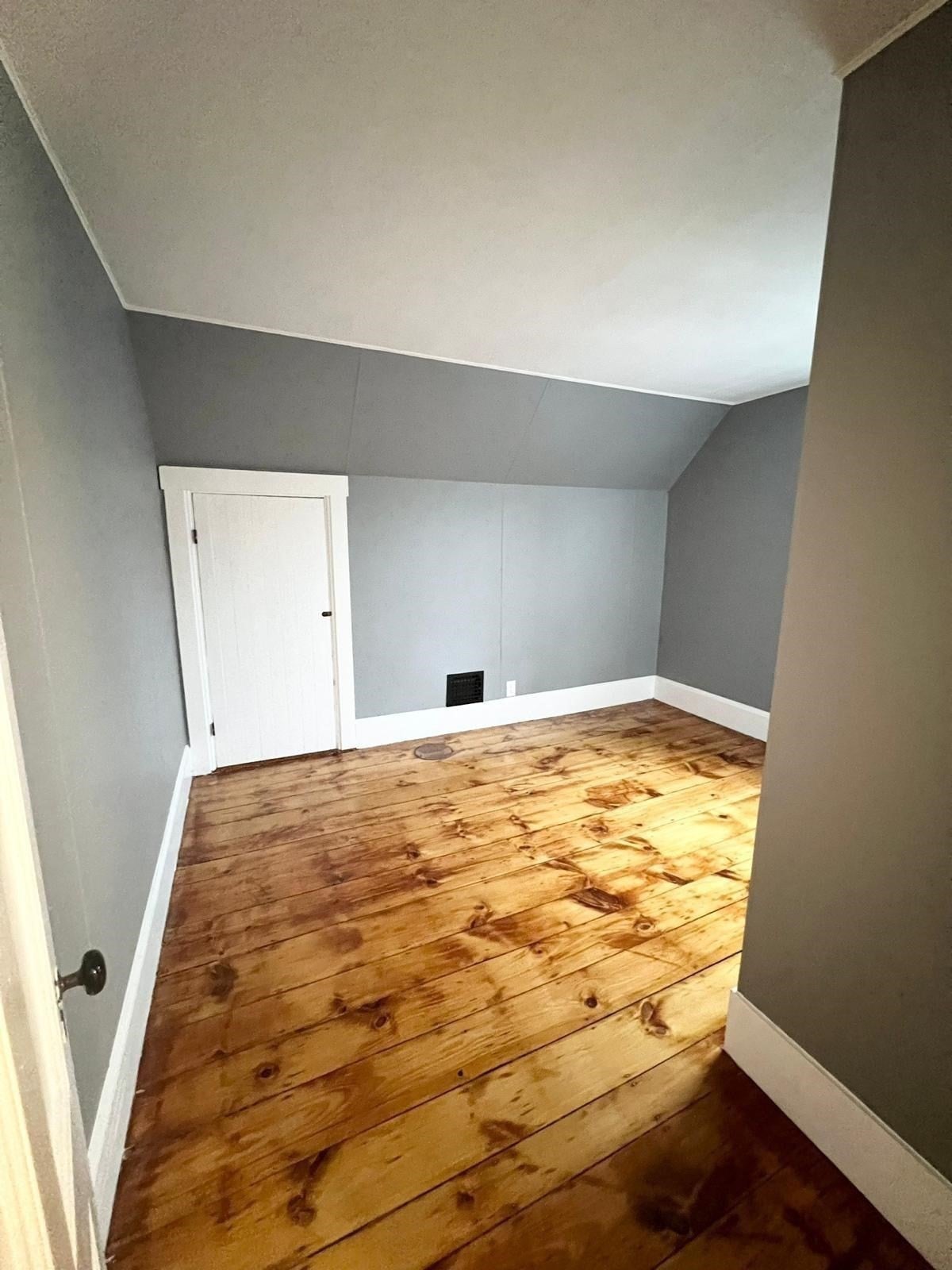 44 Lincoln St, Hudson, MA Photo #16