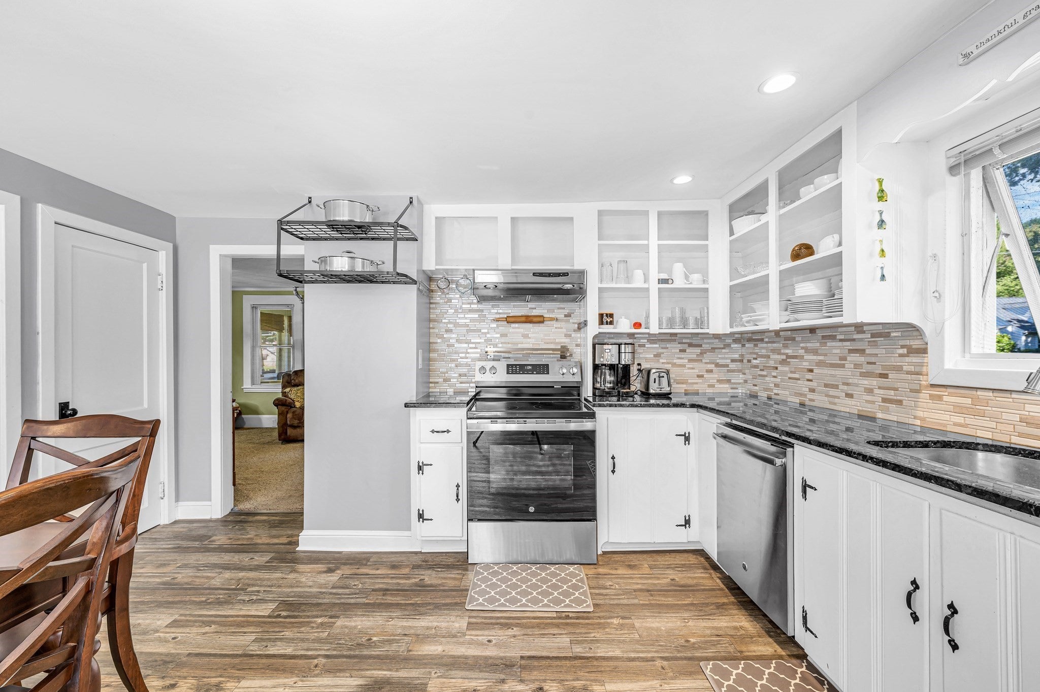123 Metacomet St, Belchertown, MA, 123 Metacomet St, Belchertown, MA Photo #7