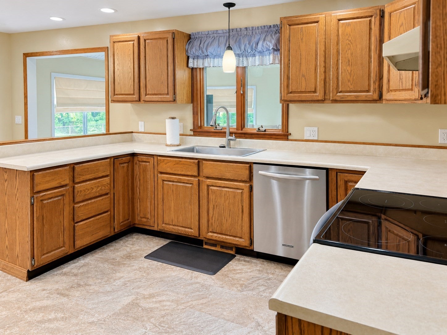138 Slate Rd, Chicopee, MA, 138 Slate Rd, Chicopee, MA Photo #10