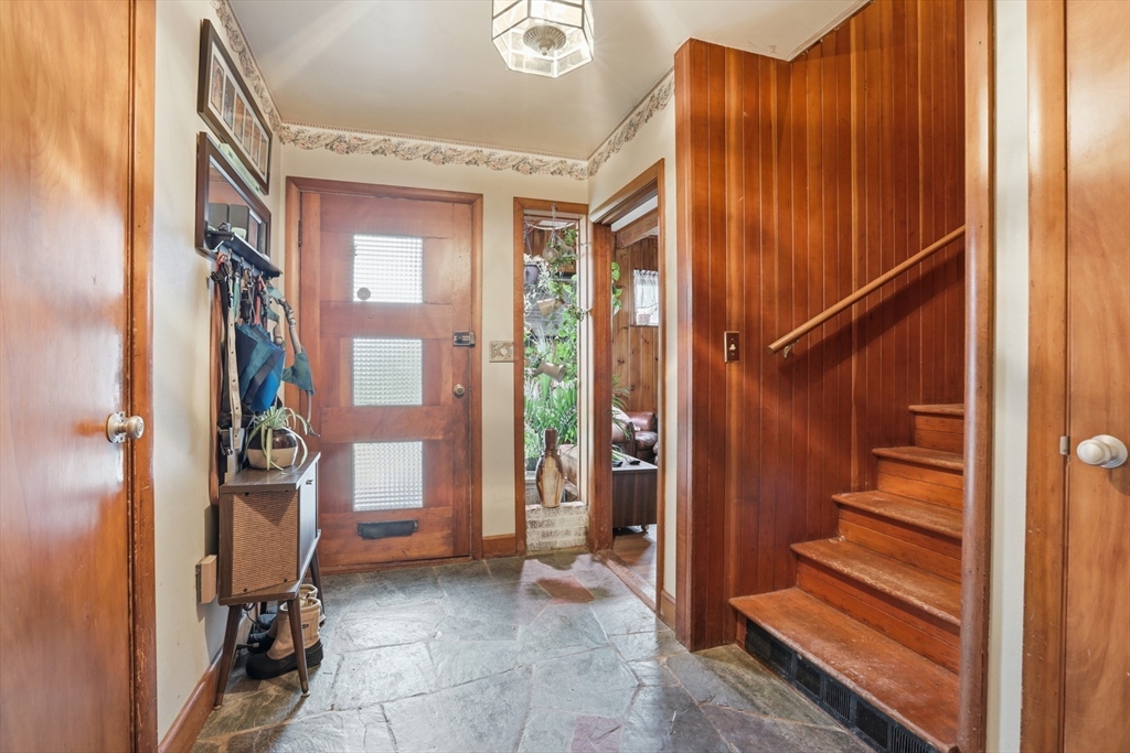 22 Burdett Rd