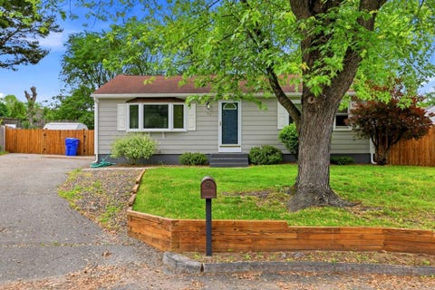 Photo of 168 Keddy ST, Springfield, MA 01109 (MLS # 73528664)