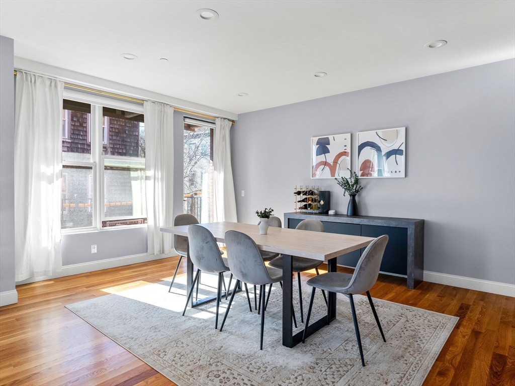 101 Heath St 301