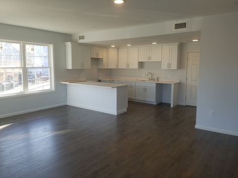 168 Washington St 2 Peabody MA 01960