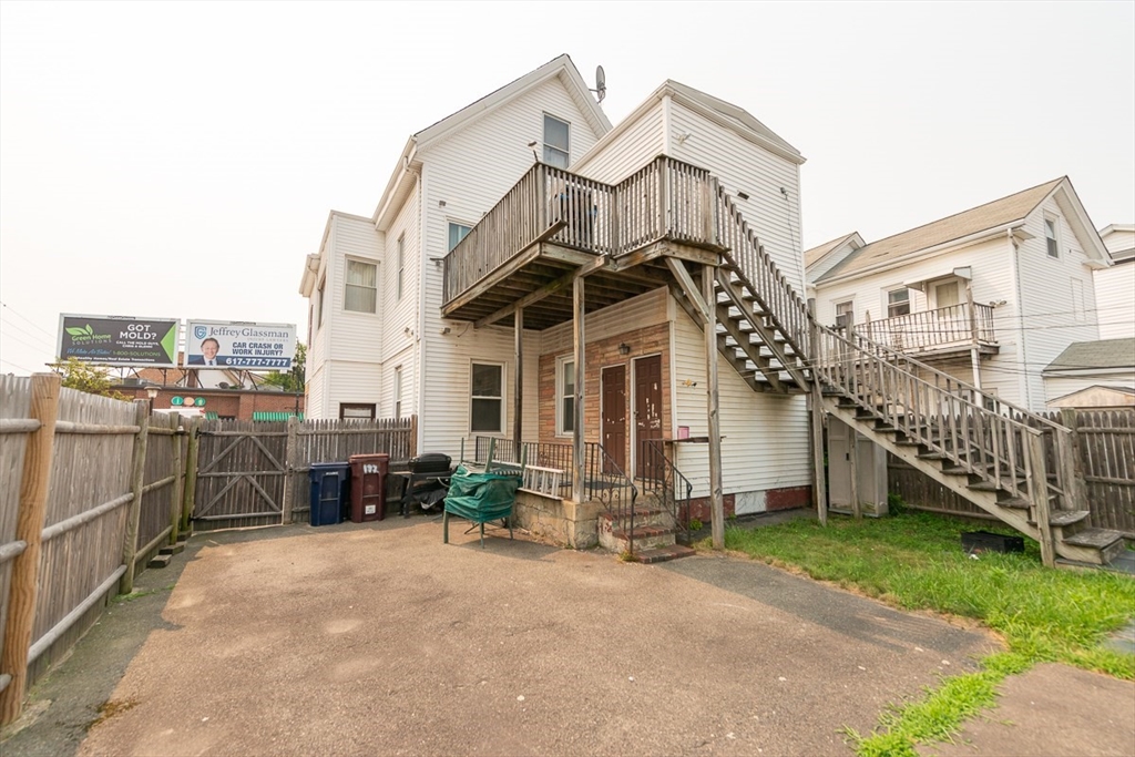 133 Main St
