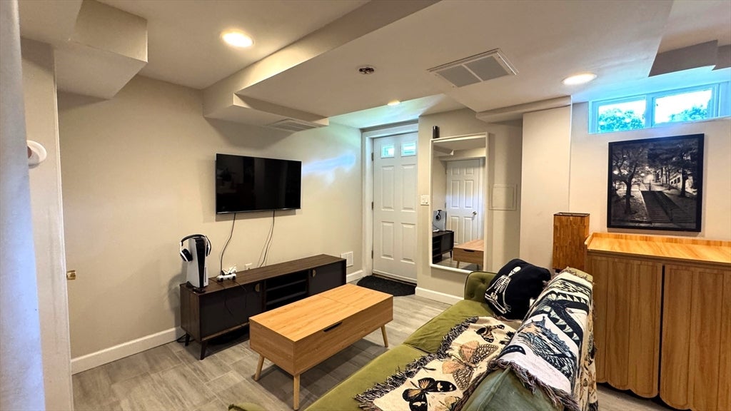 270 Cross St #SF, Winchester, MA, 270 Cross St #SF, Winchester, MA Photo #14