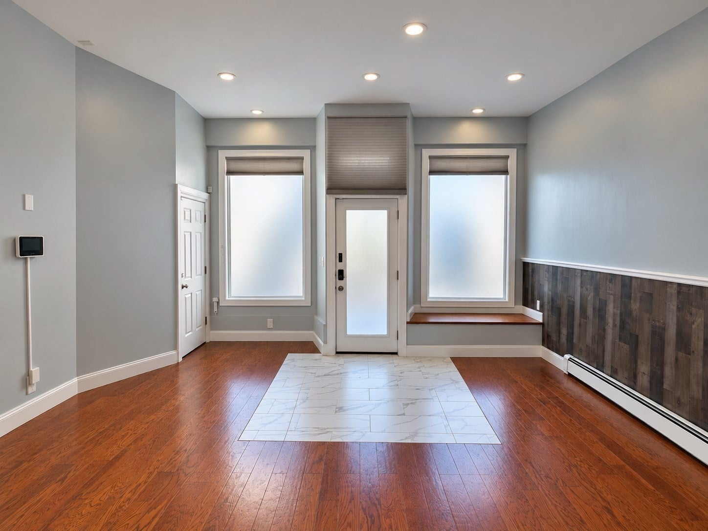 232 Marion St 1