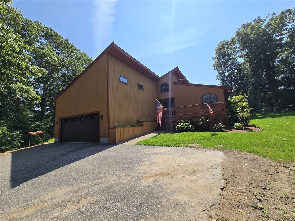 81 Sanford St