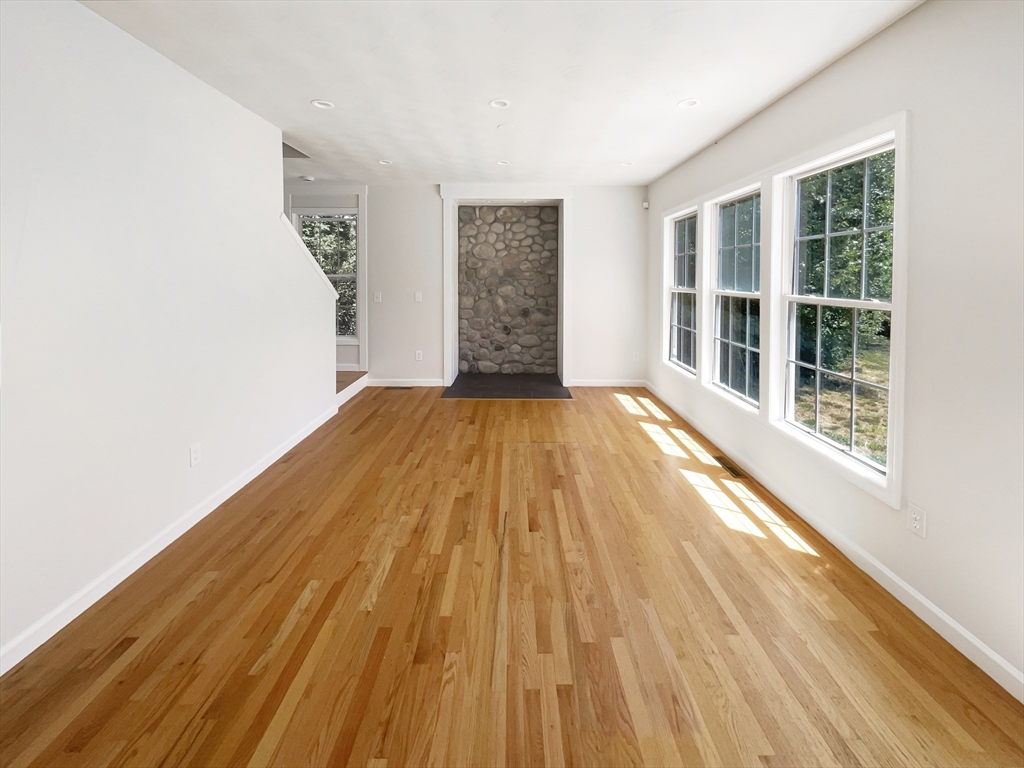 231 Lunns Way