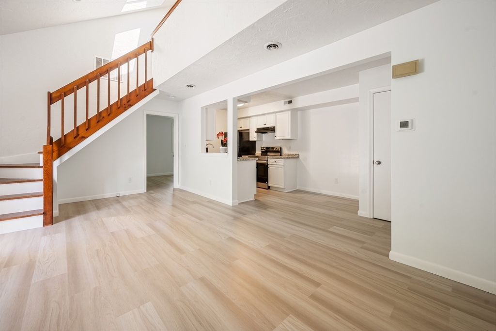 203 Lake St 42