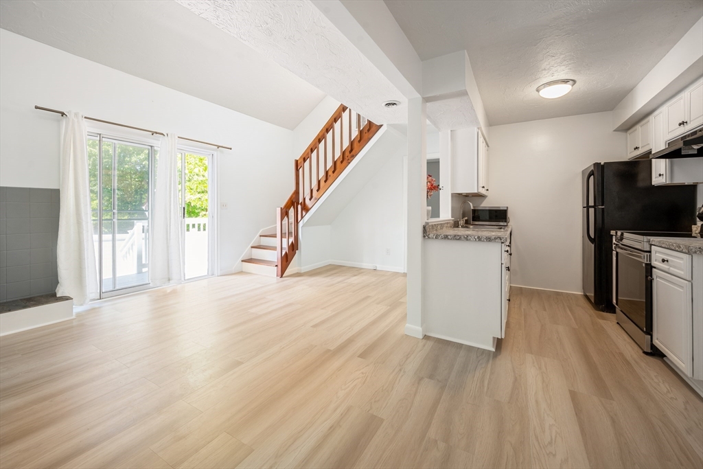 203 Lake St 42