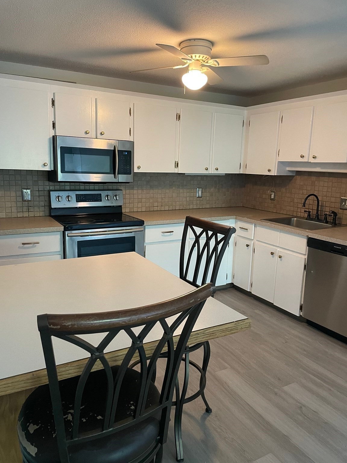 14-A Mayberry Dr 6