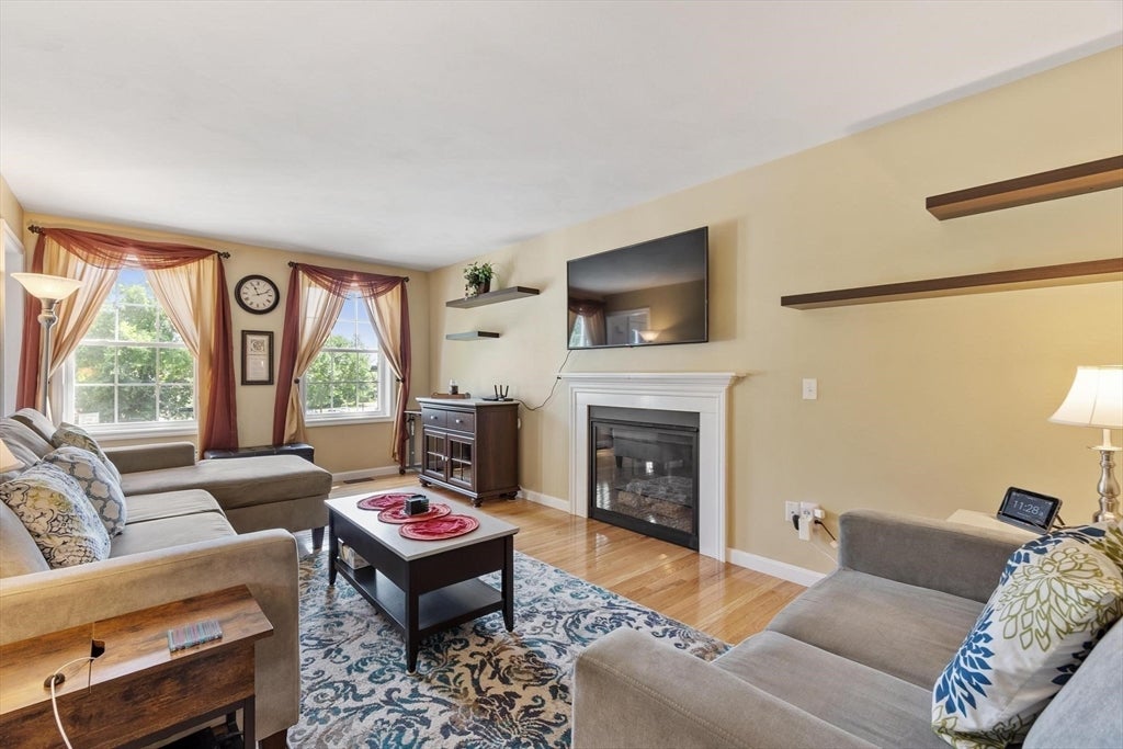 30 Morningside Dr, Haverhill, MA, 30 Morningside Dr, Haverhill, MA Photo #2