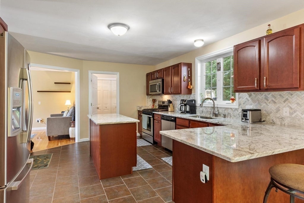 30 Morningside Dr, Haverhill, MA, 30 Morningside Dr, Haverhill, MA Photo #7