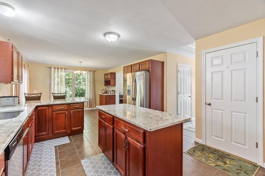 30 Morningside Dr, Haverhill, MA, 30 Morningside Dr, Haverhill, MA Photo #9