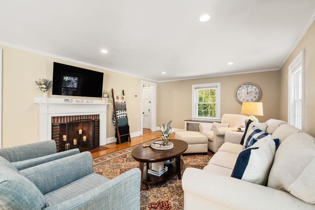 38 Park Ln