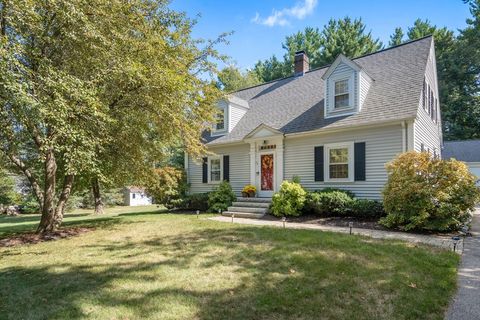 38 Park Ln Walpole MA 02032