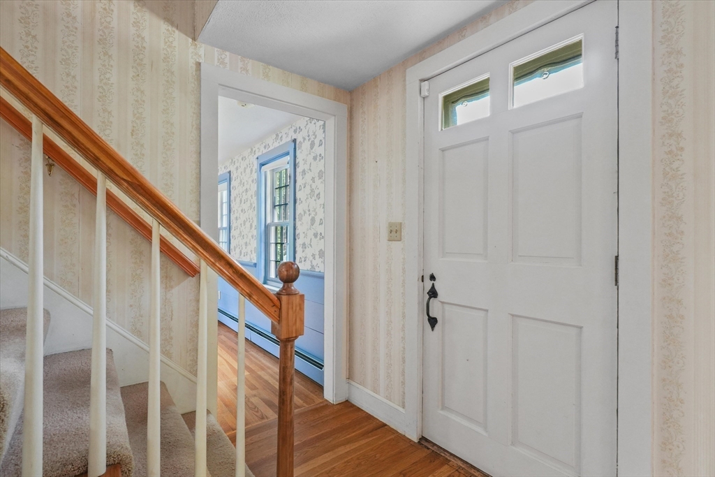 129 King St