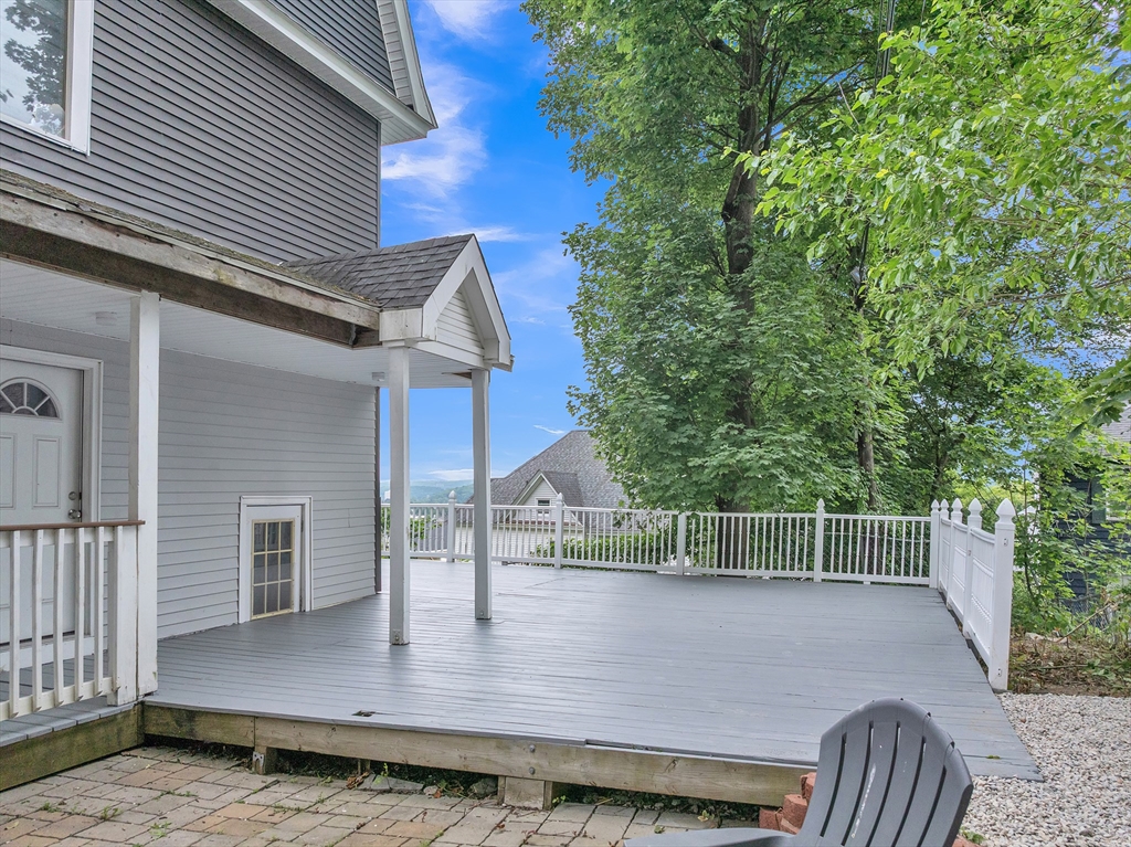 15 Forestdale Rd