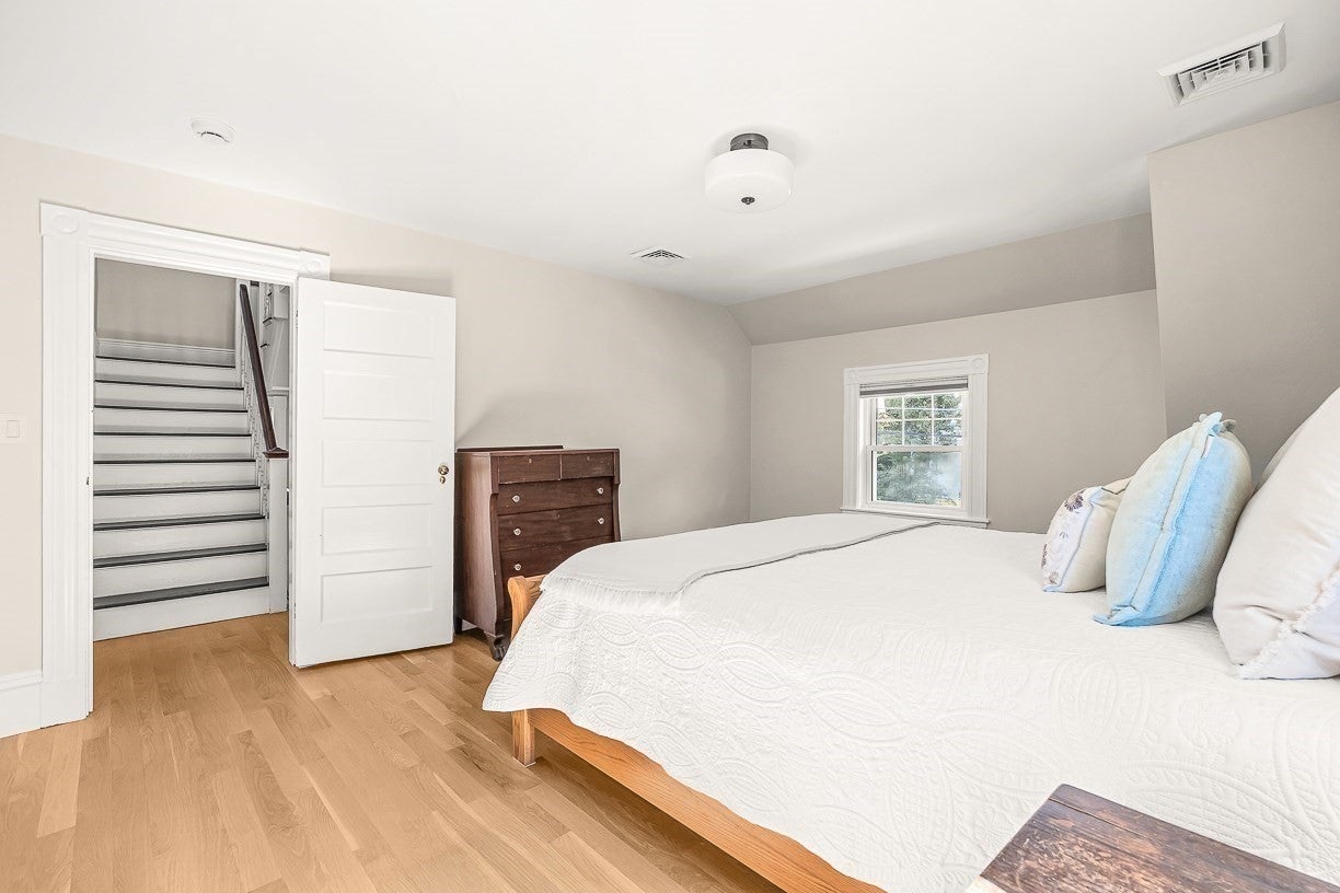 15 Lloyd Street, Winchester, MA, 15 Lloyd Street, Winchester, MA Photo #24
