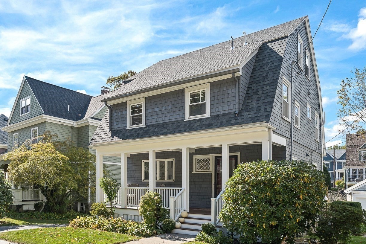 15 Lloyd Street, Winchester, MA, 15 Lloyd Street, Winchester, MA Photo #4