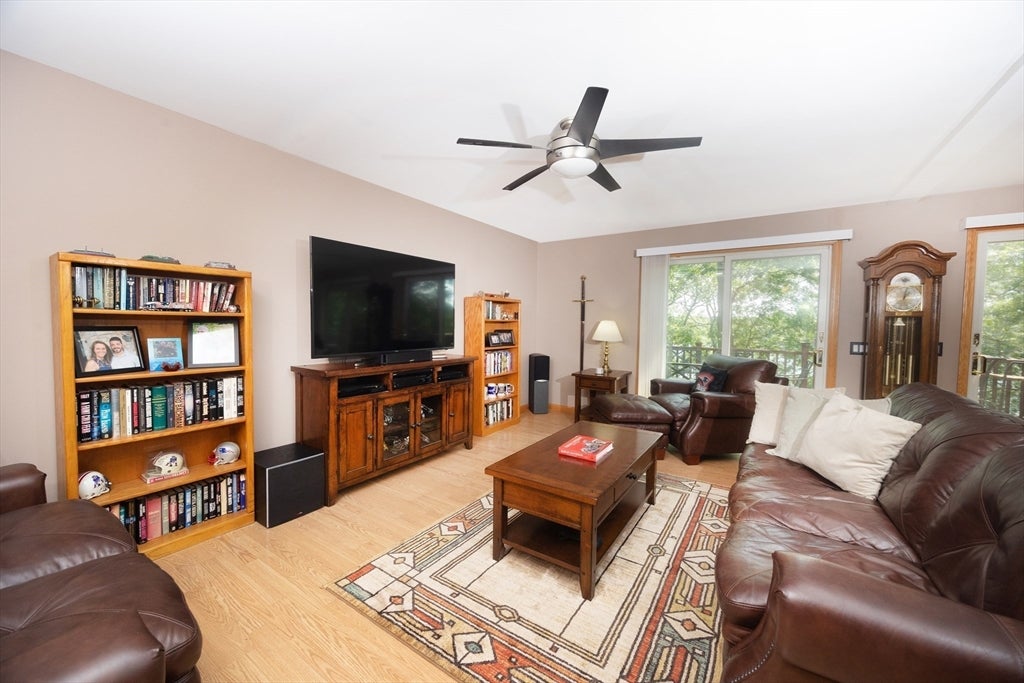 42 Lakeview Blvd, Plymouth, MA, 42 Lakeview Blvd, Plymouth, MA Photo #9