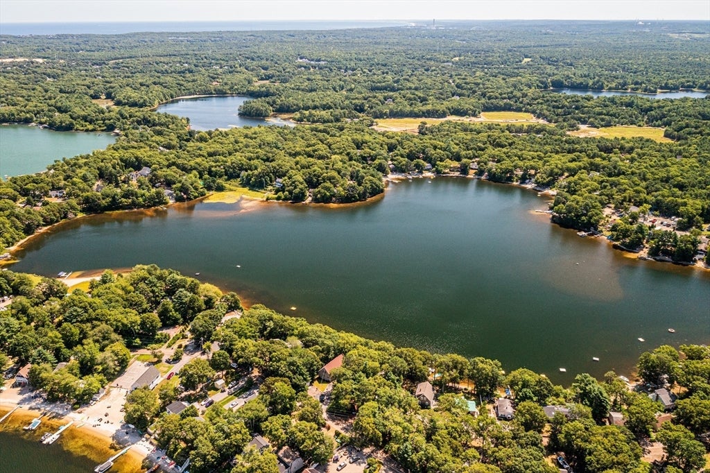 42 Lake View Blvd