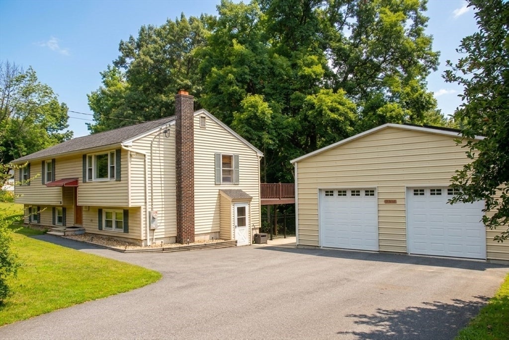 19 Long Pond Road, Tyngsborough, MA Photo #1
