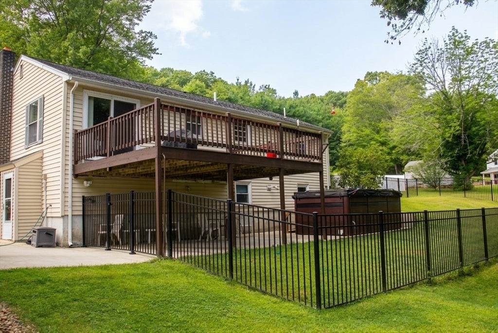 19 Long Pond Road, Tyngsborough, MA Photo #3