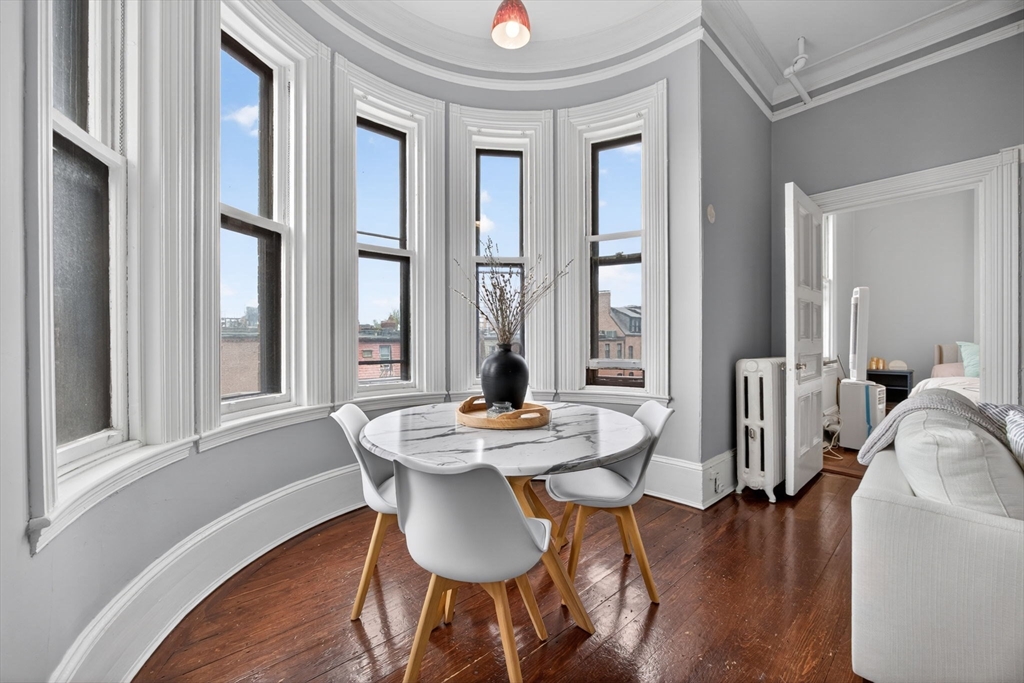 261 Commonwealth Ave 8