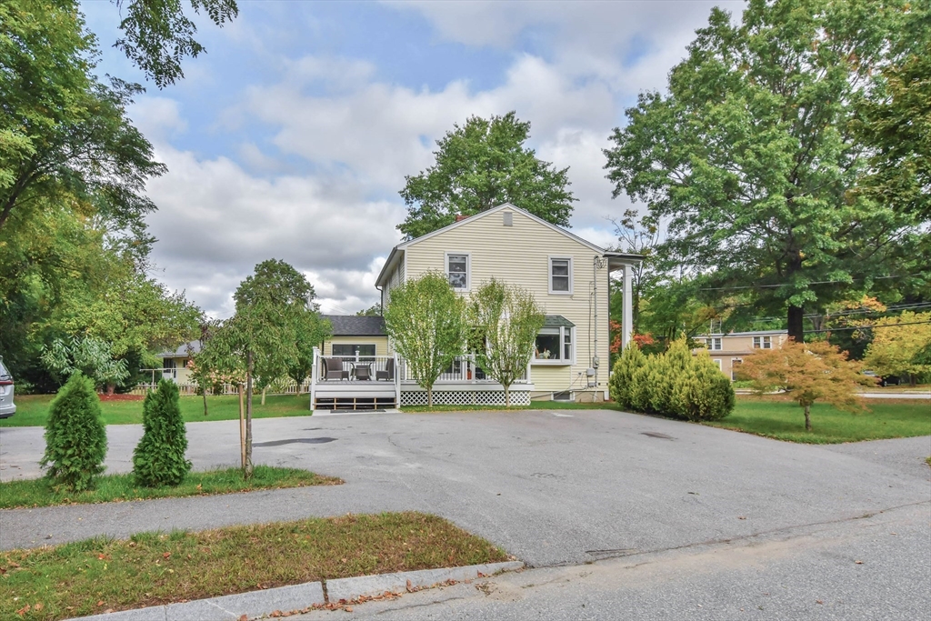1022 Main St